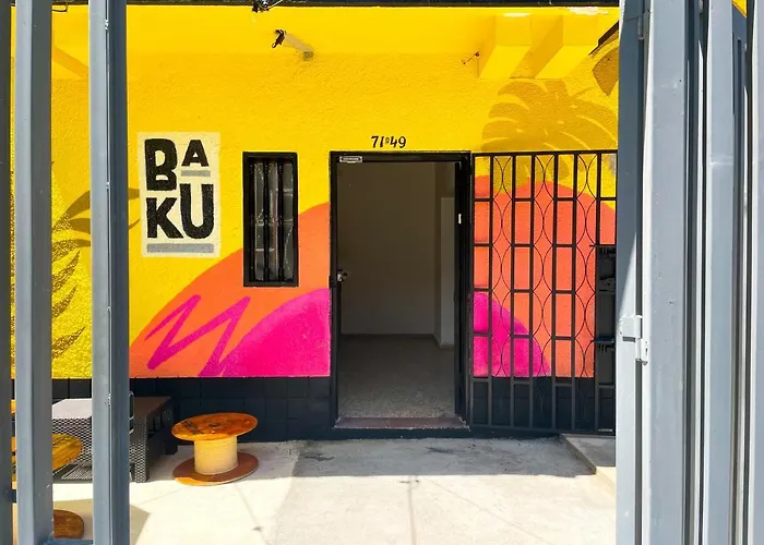 Baku Laureles Hostel